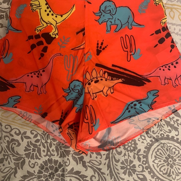 Dinosaur red crop top and shorts set - Picture 4 of 4